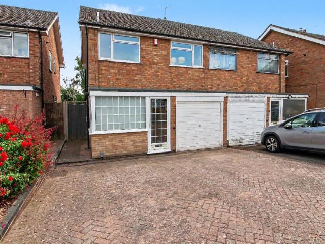 3 bedroom semi detached house for sale
