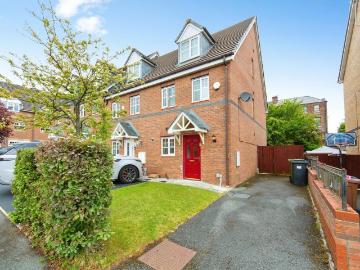 3 bedroom end of terrace house for sale