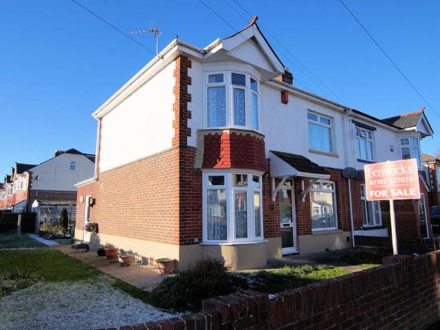 3 bedroom semi detached house for sale