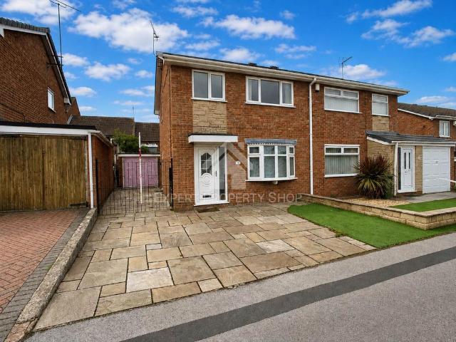3 bedroom semi detached house for sale