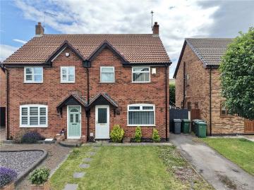 3 bedroom semi detached house for sale