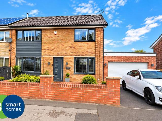 3 bedroom semi detached house for sale