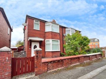 House for sale in Moses Gate - Garden, Equipped kitchen