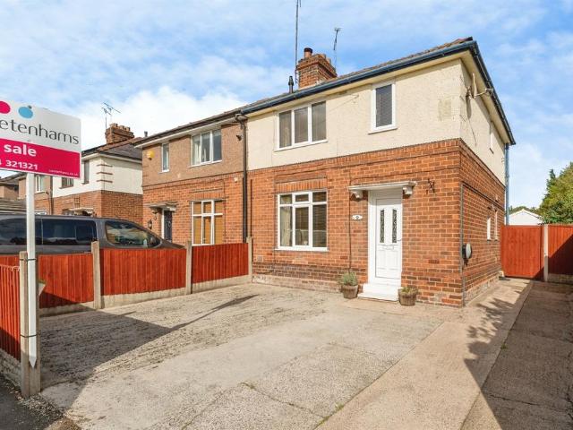 3 bedroom semi detached house for sale
