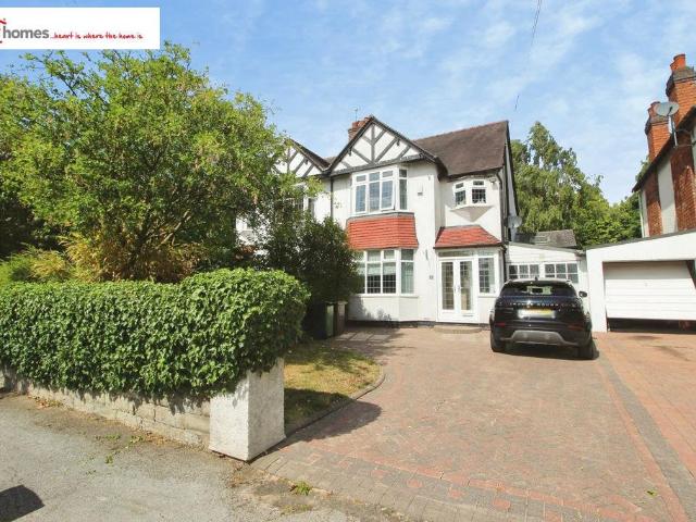 3 bedroom semi detached house for sale