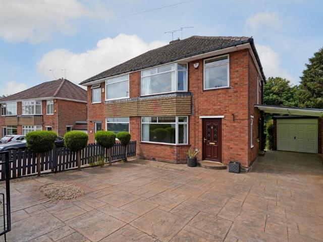 3 bedroom semi detached house for sale