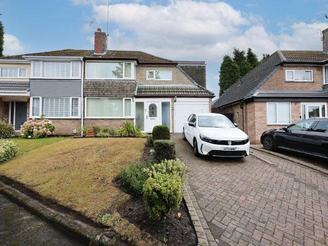 3 bedroom semi detached house for sale