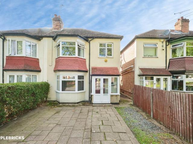 3 bedroom semi detached house for sale