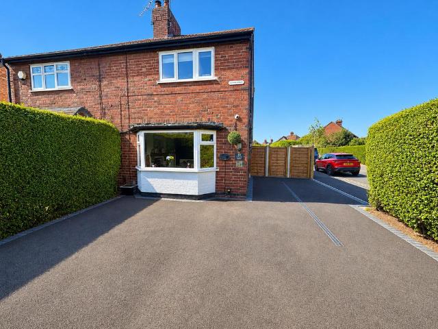 3 bedroom semi detached house for sale