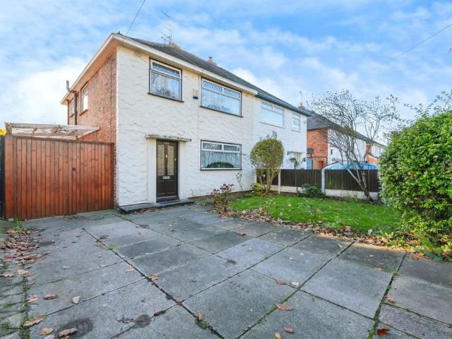 3 bedroom semi detached house for sale