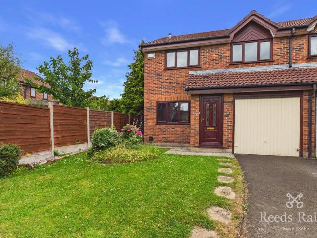 3 bedroom semi detached house for sale