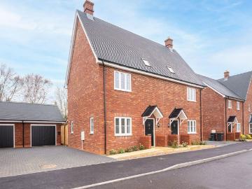 3 bedroom semi detached house for sale
