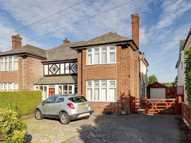 3 bedroom semi detached house for sale