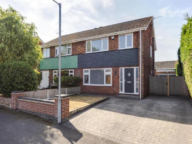 3 bedroom semi detached house for sale