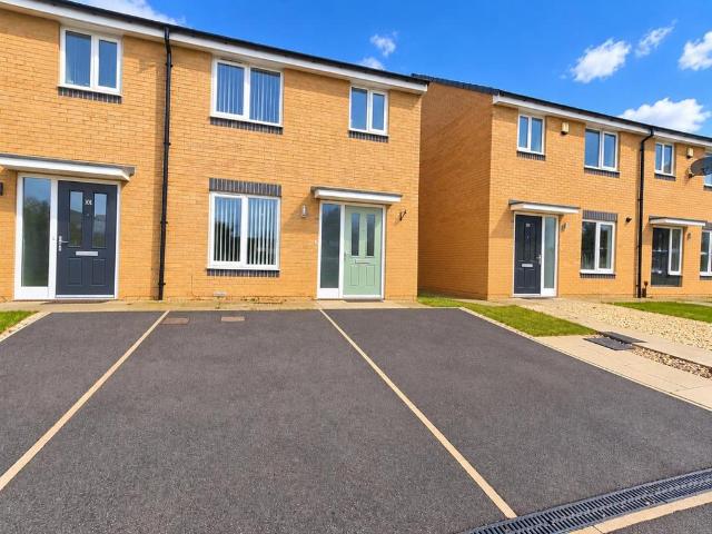 3 bedroom semi detached house for sale
