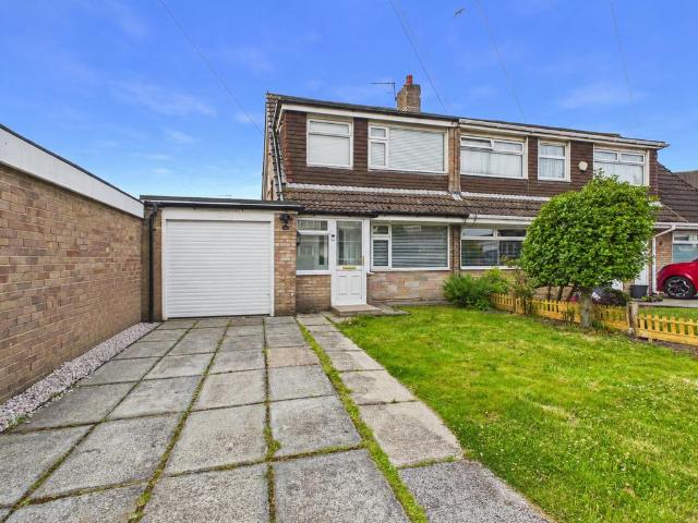 3 bedroom semi detached house for sale