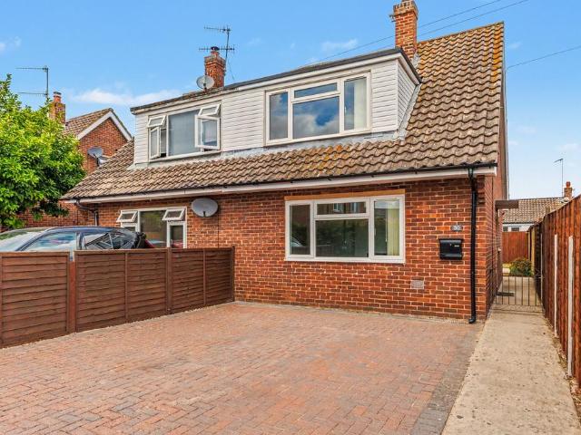 3 bedroom semi detached house for sale