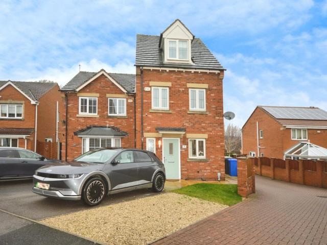3 bedroom semi detached house for sale
