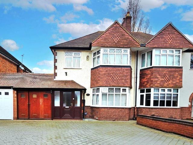 3 bedroom semi detached house for sale