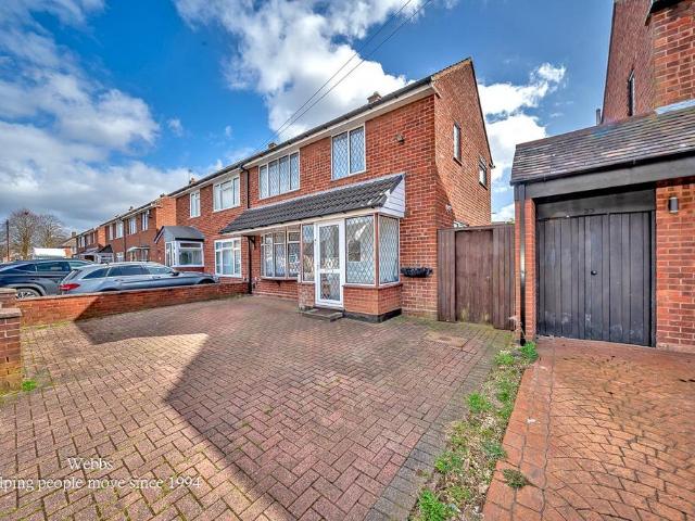 3 bedroom semi detached house for sale