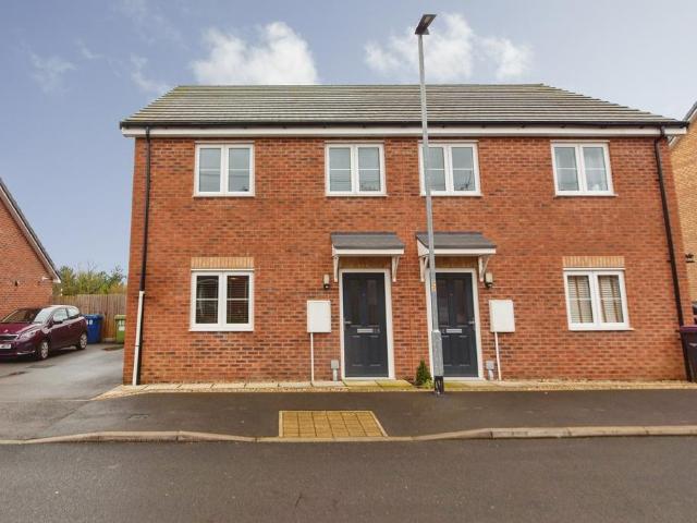 3 bedroom semi detached house for sale
