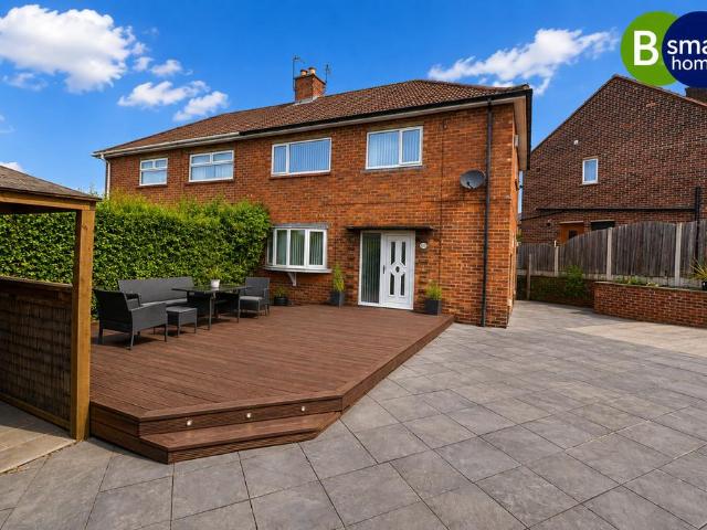 3 bedroom semi detached house for sale