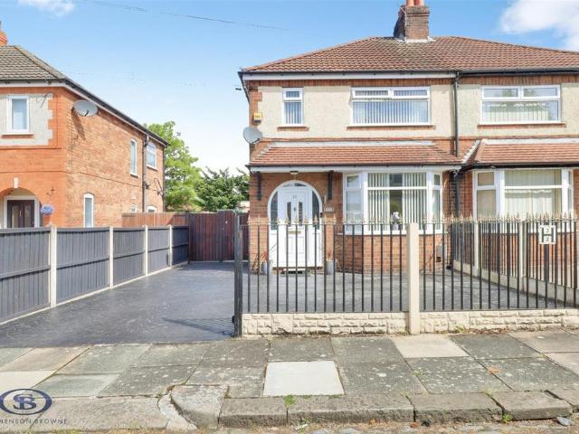 3 bedroom semi detached house for sale