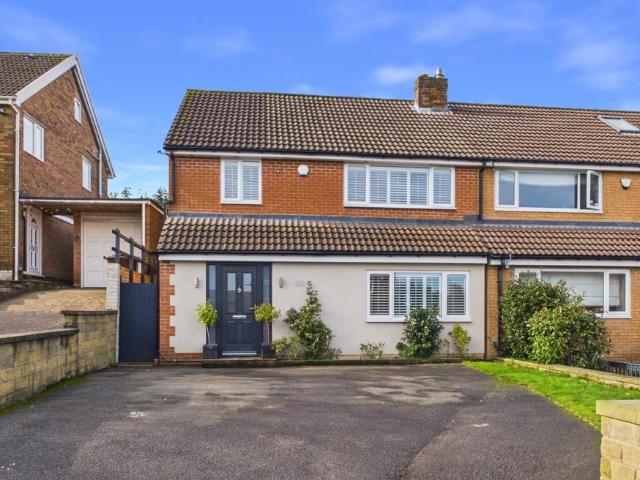 3 bedroom semi detached house for sale