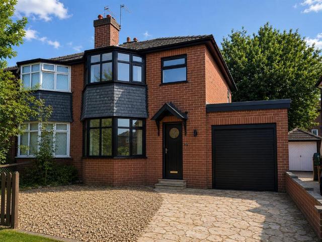 3 bedroom semi detached house for sale