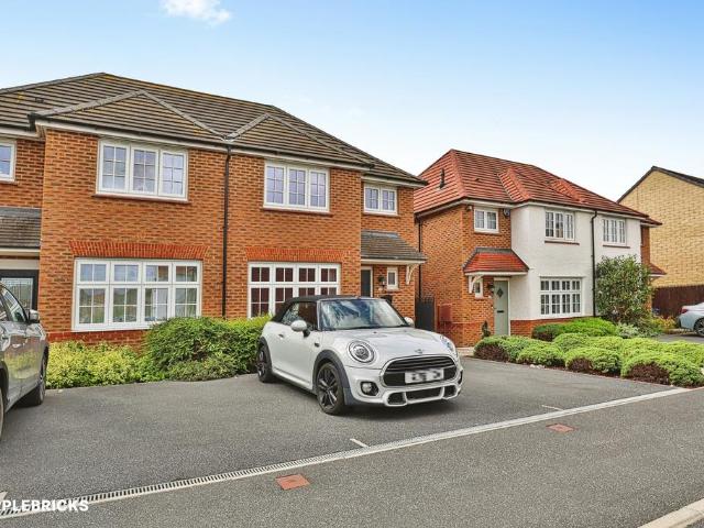 3 bedroom semi detached house for sale