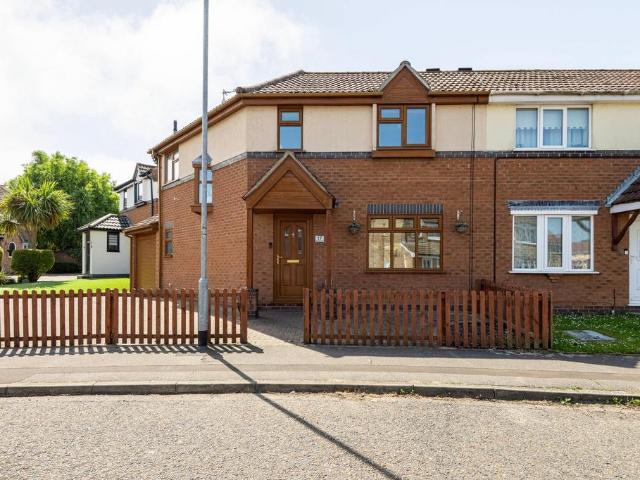 3 bedroom semi detached house for sale