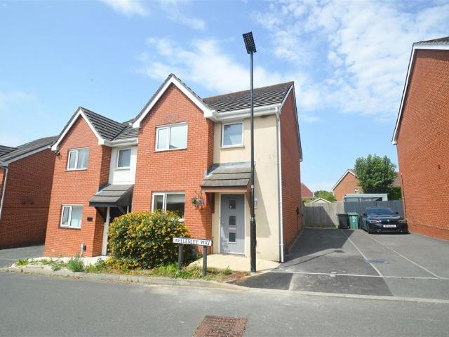 3 bedroom semi detached house for sale