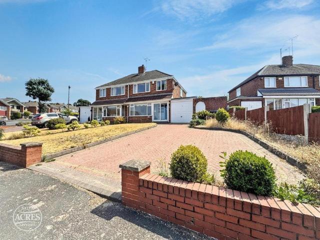 3 bedroom semi detached house for sale