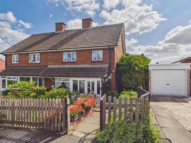 3 bedroom semi detached house for sale