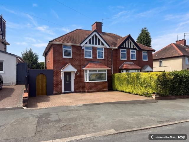 3 bedroom semi detached house for sale