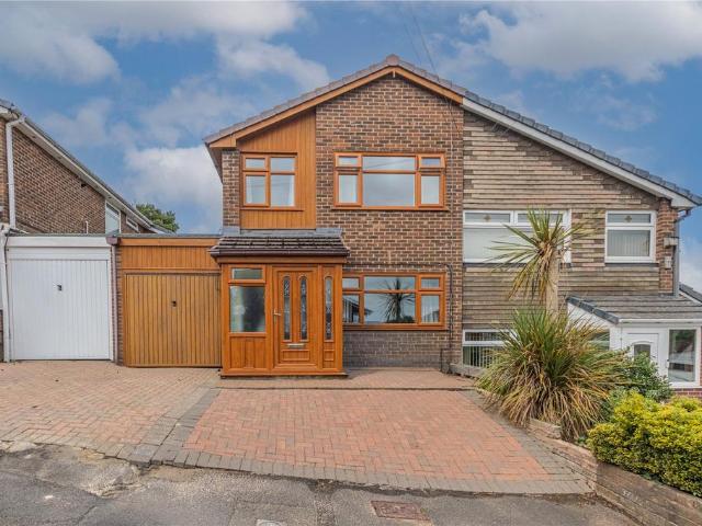 3 bedroom semi detached house for sale