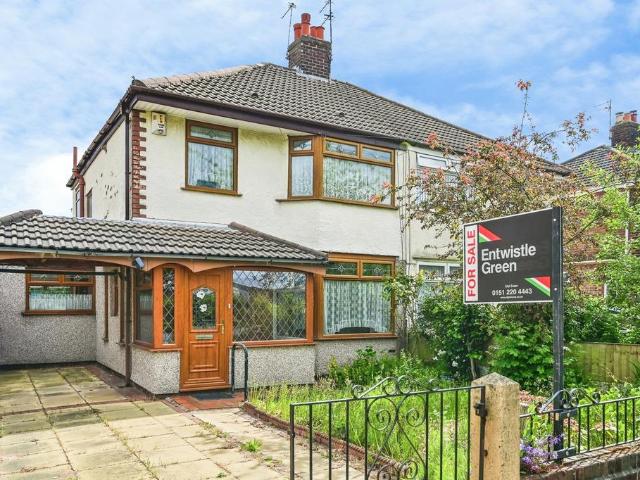 3 bedroom semi detached house for sale