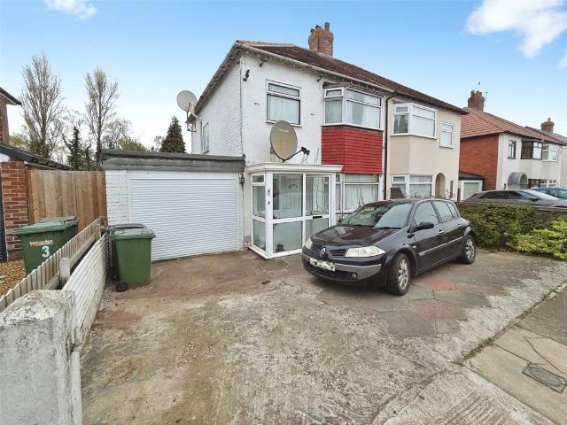 3 bedroom semi detached house for sale