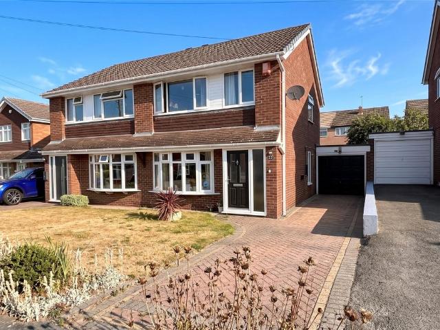 3 bedroom semi detached house for sale