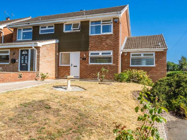 3 bedroom semi detached house for sale