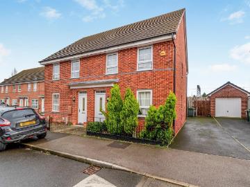 3 bedroom semi detached house for sale