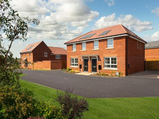 3 bedroom semi detached house for sale
