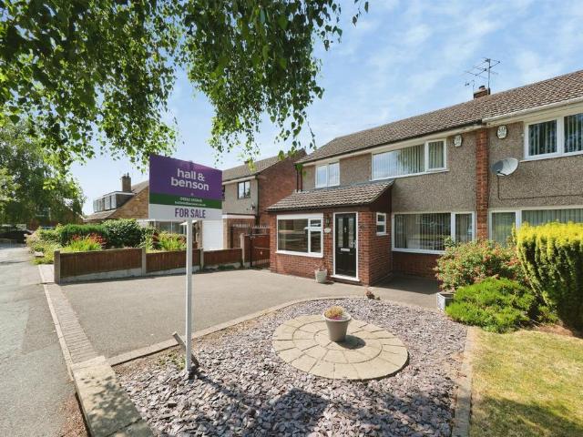 3 bedroom semi detached house for sale