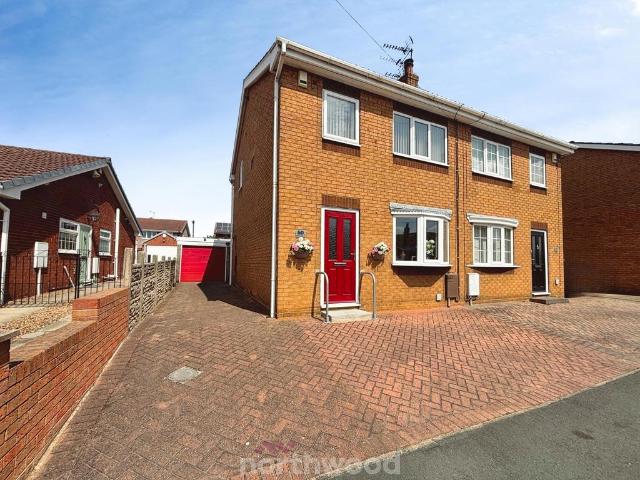 3 bedroom semi detached house for sale