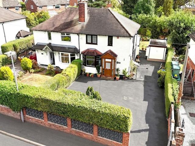 3 bedroom semi detached house for sale