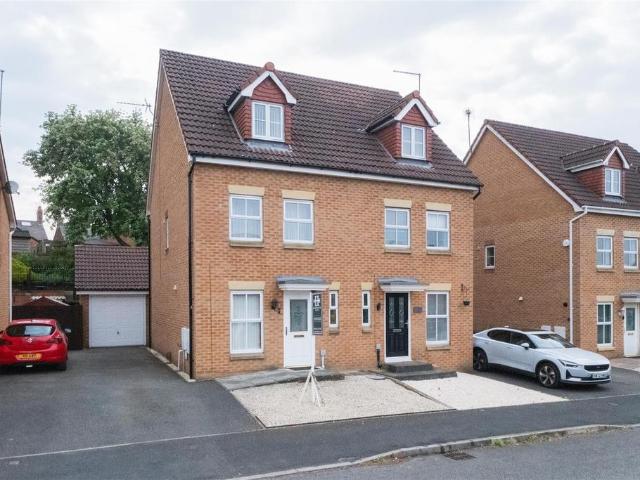 3 bedroom semi detached house for sale
