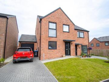3 bedroom semi detached house for sale
