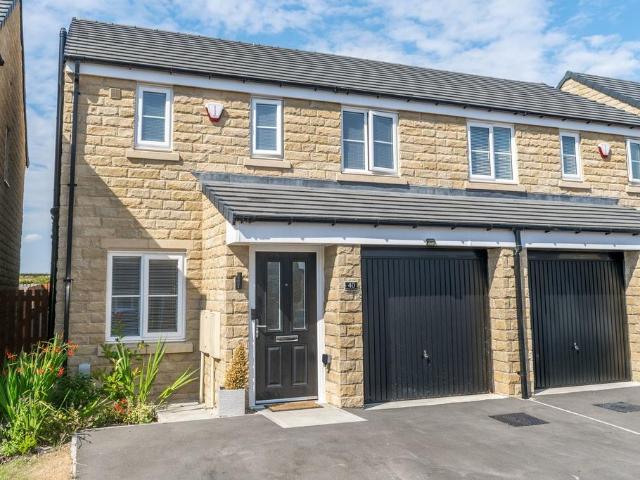3 bedroom semi detached house for sale