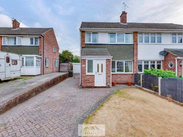 3 bedroom semi detached house for sale