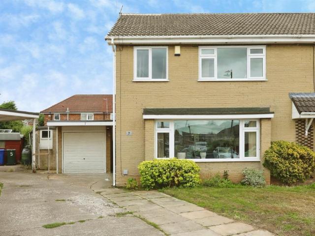 3 bedroom semi detached house for sale